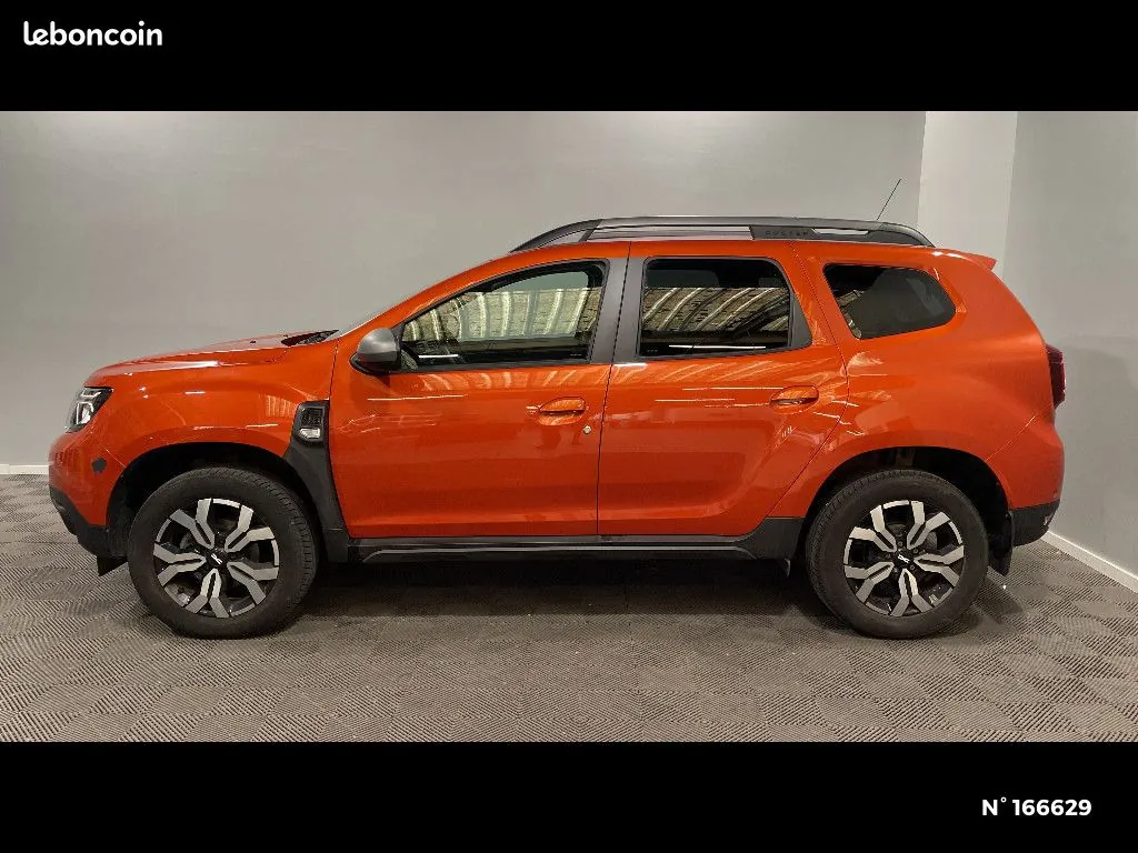 Dacia Duster 2023 photo 2