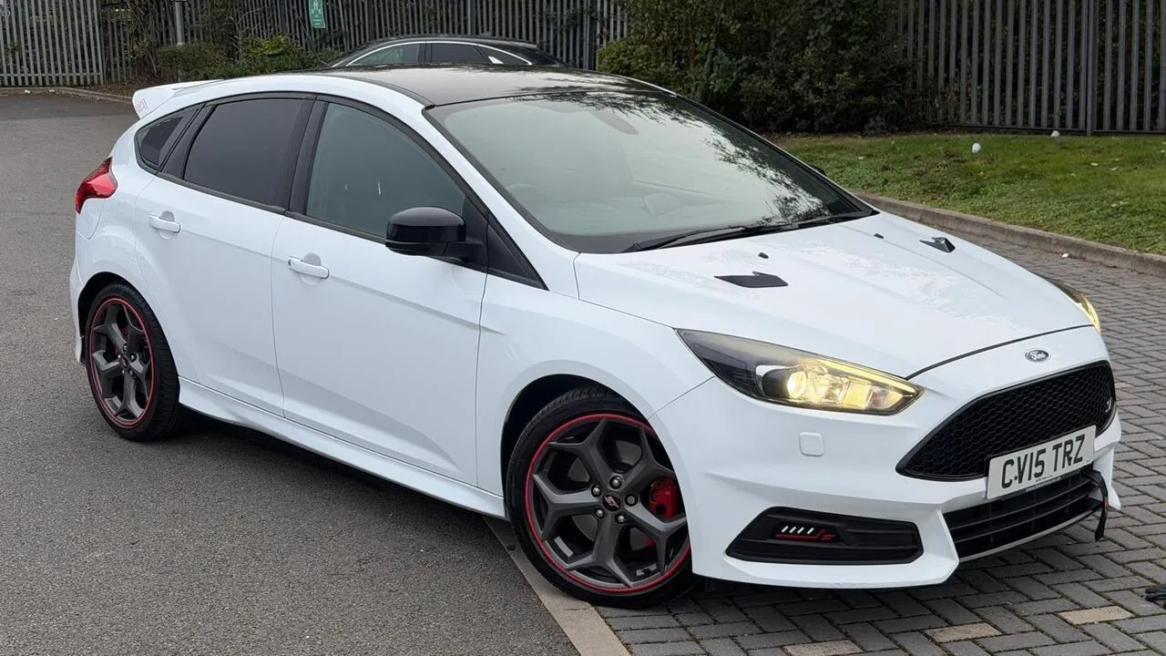 Ford Focus 2015 photo 2