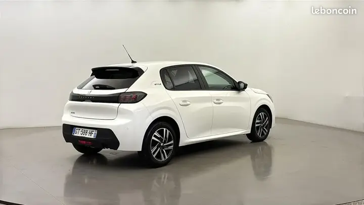 Peugeot 208 2023 photo 5