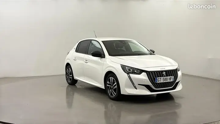 Peugeot 208 2023 photo 3