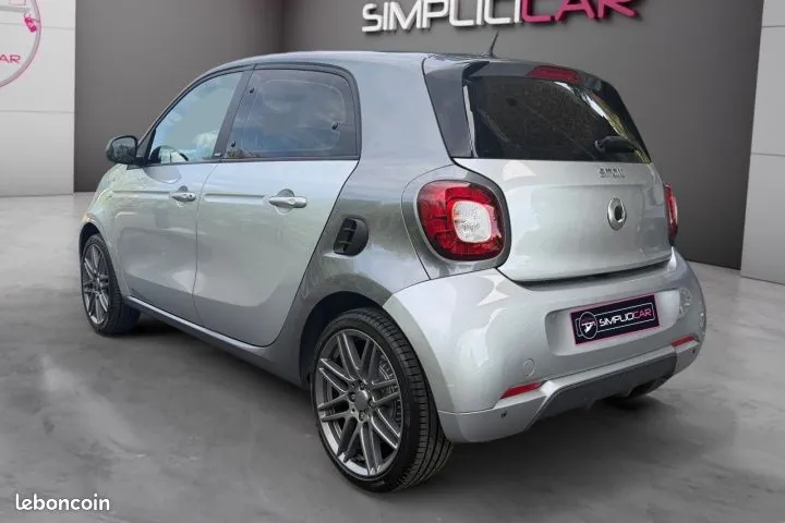 Smart Forfour 2017 photo 3