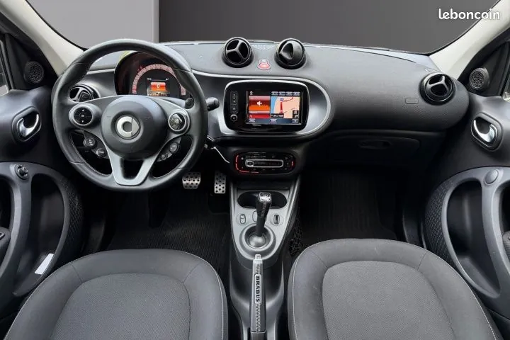 Smart Forfour 2017 photo 2