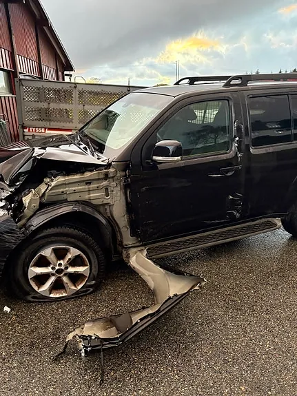 Nissan Pathfinder 2011 photo 4