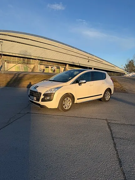 Peugeot 3008 2011 photo 2