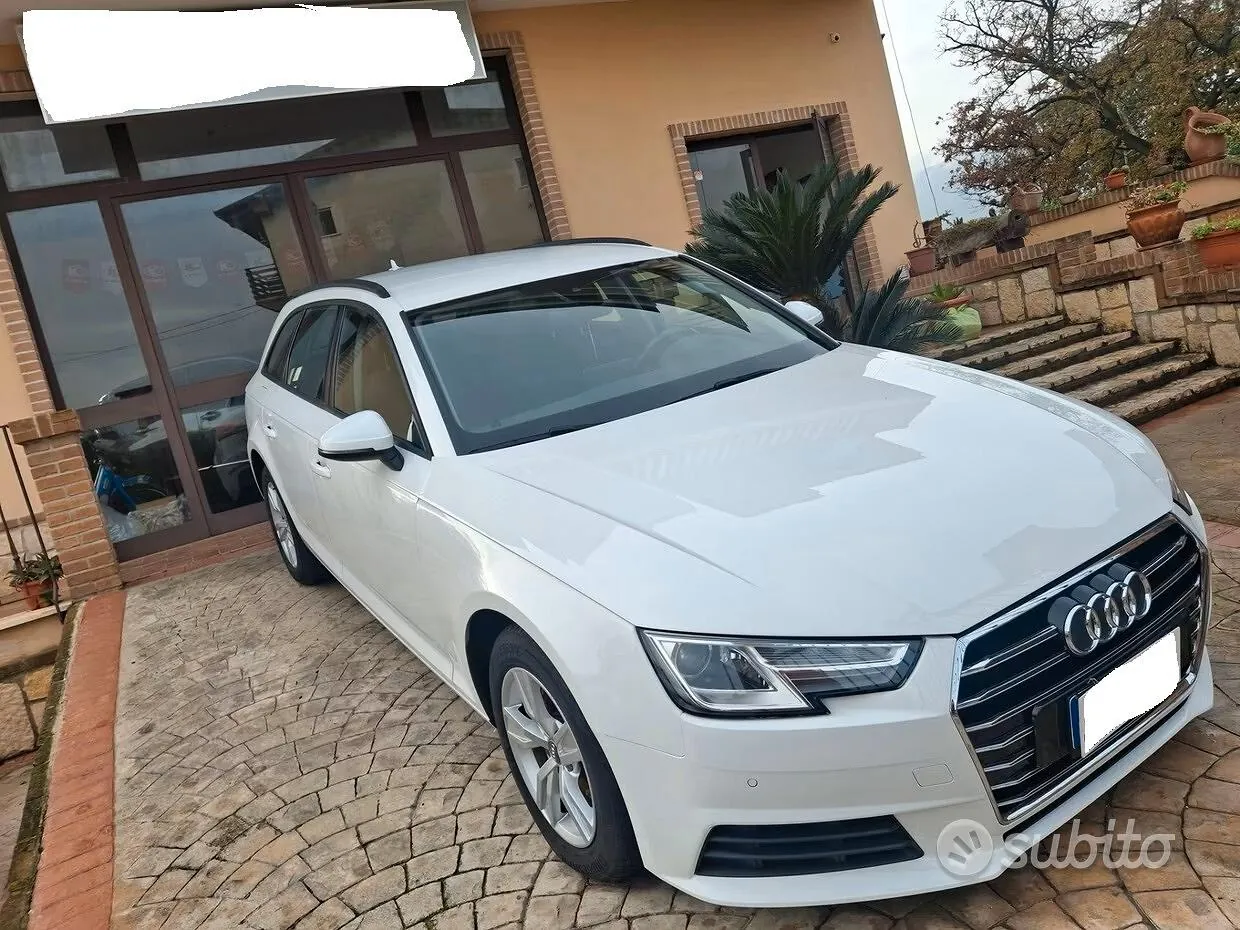 Audi A4 2018 photo 2