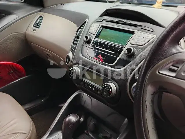 Hyundai Tucson 2012 photo 2