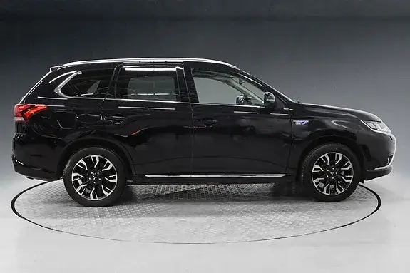 Mitsubishi Outlander 2017 photo 4