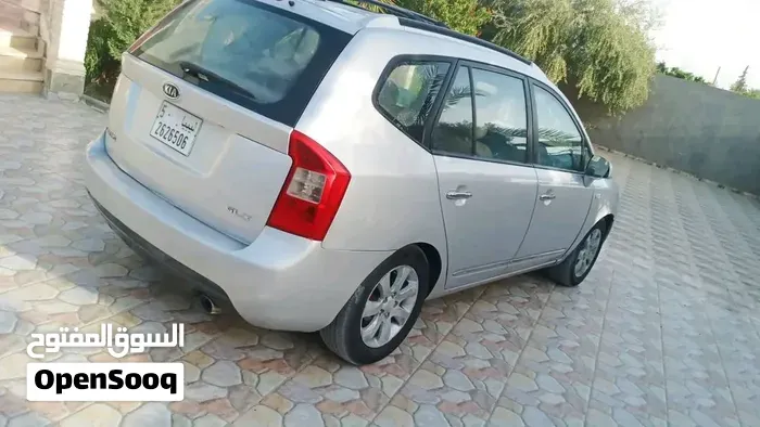Kia Carens 2007 photo 2