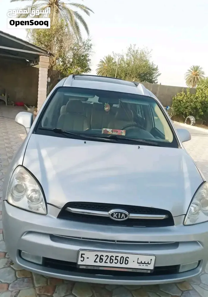 Kia Carens