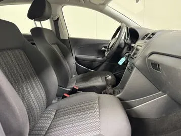 Volkswagen Polo 2017 photo 2
