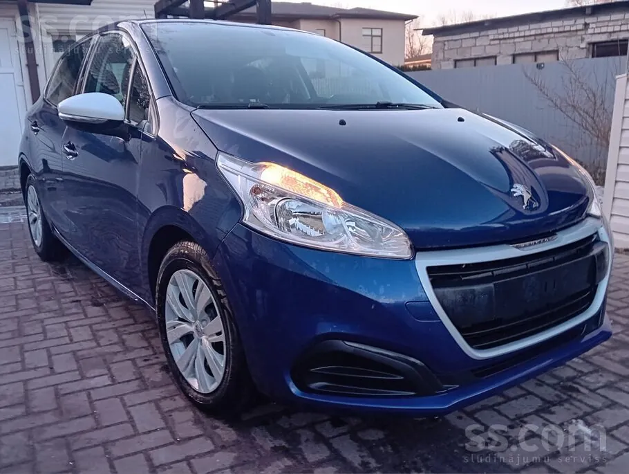 Peugeot 208 2018 photo 2