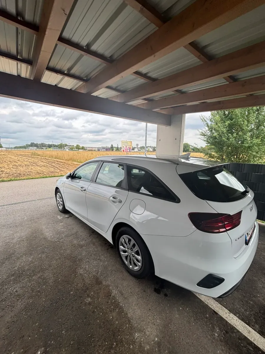 Kia Ceed 2023 photo 2