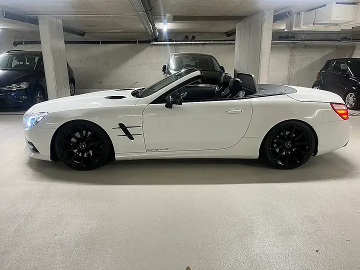Mercedes-Benz Sl-Class 2012 photo 2