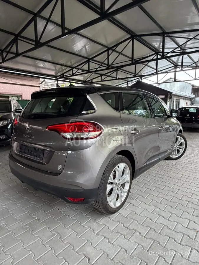 Renault Scenic 2018 photo 2