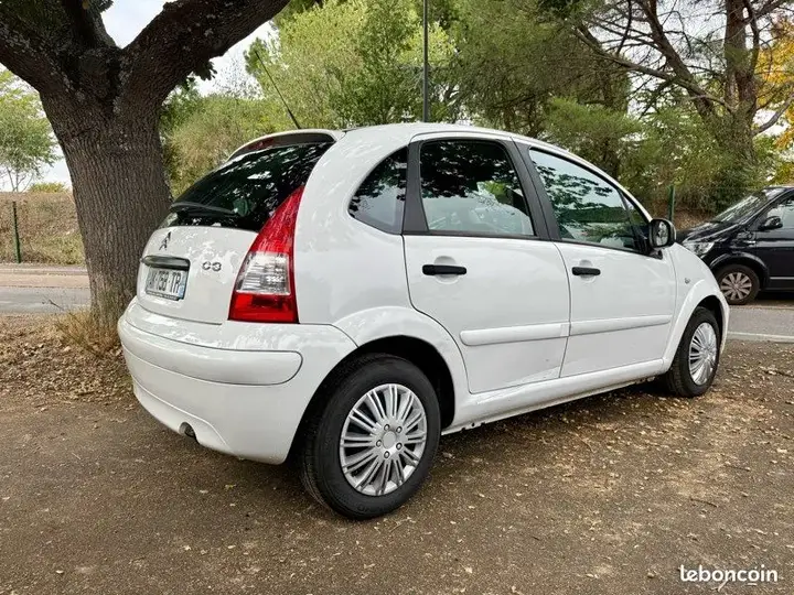 Citroen C3 2010 photo 3