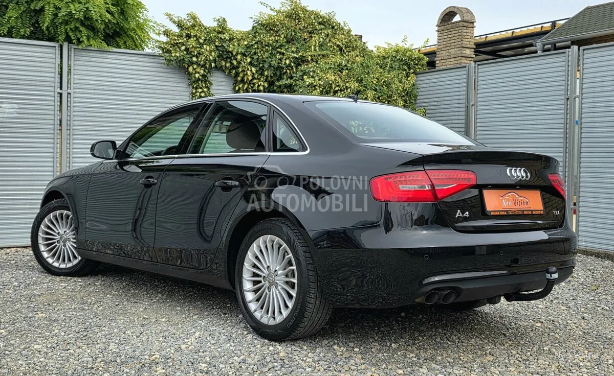 Audi A4 2012 photo 5