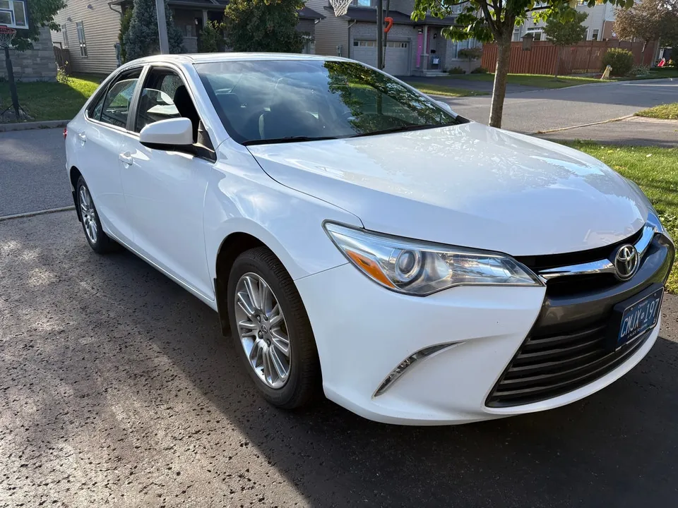Toyota Camry 2015 photo 2
