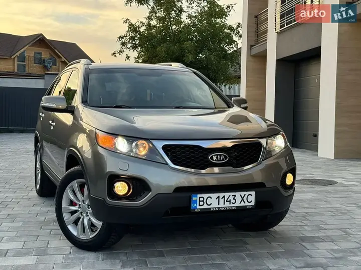 Kia Sorento 2011 photo 4