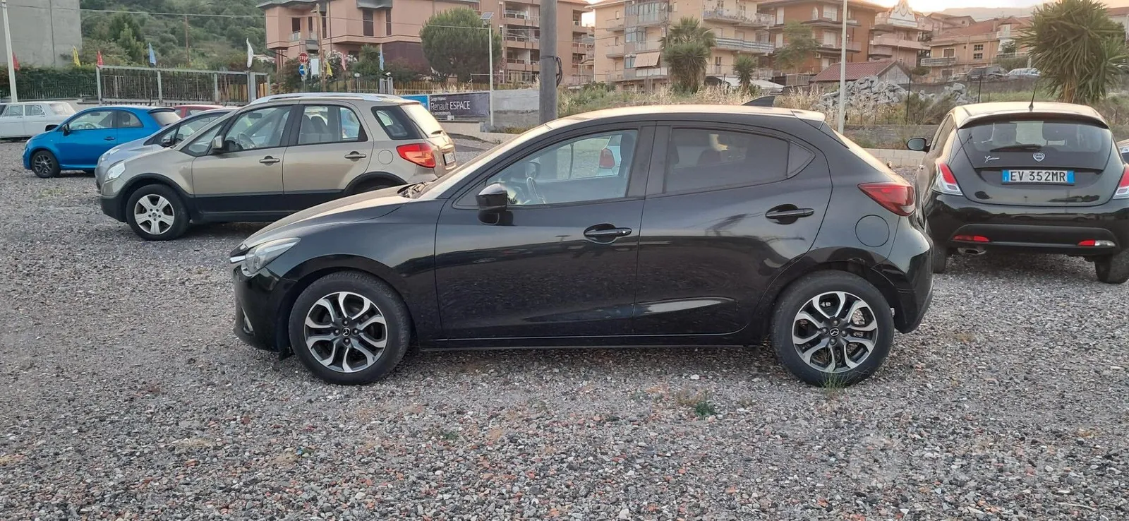 Mazda Mazda2 2018 photo 5