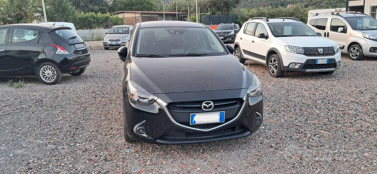 Mazda Mazda2 2018 photo 2