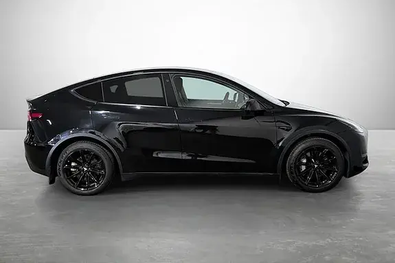 Tesla Model Y 2023 photo 5