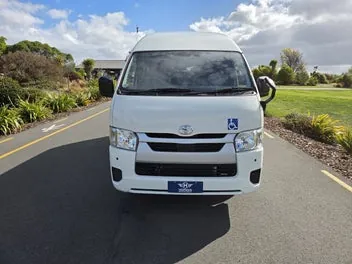 Toyota Hiace 2020 photo 3