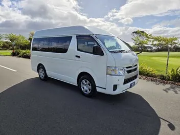 Toyota Hiace 2020 photo 2