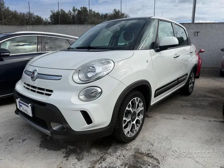 Fiat 500L 2016 photo 2