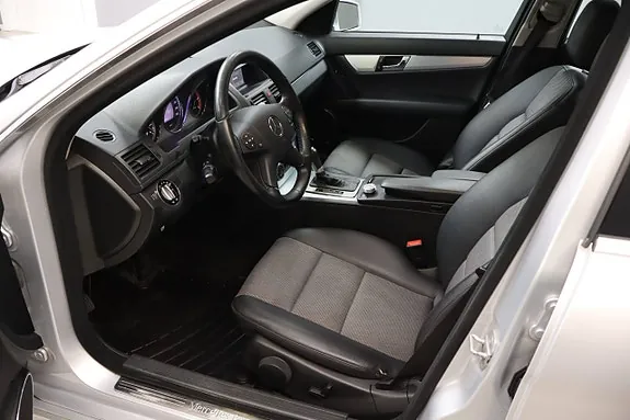 Mercedes-Benz C200 2010 photo 4