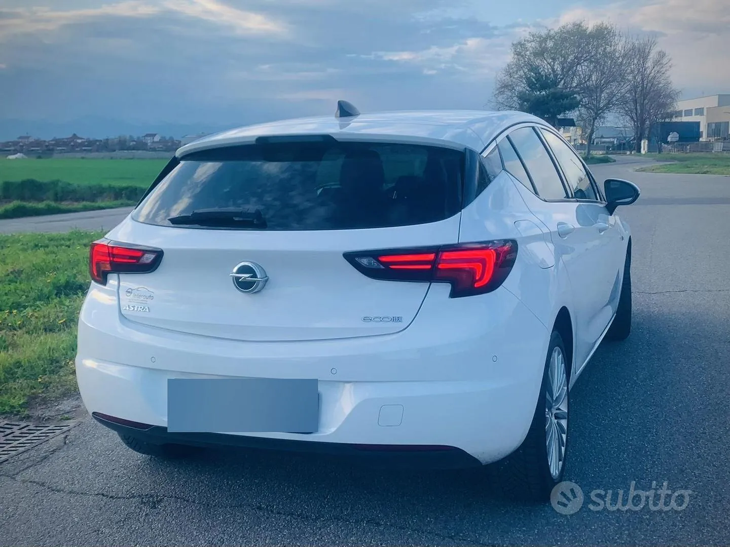 Opel Astra 2017 photo 2