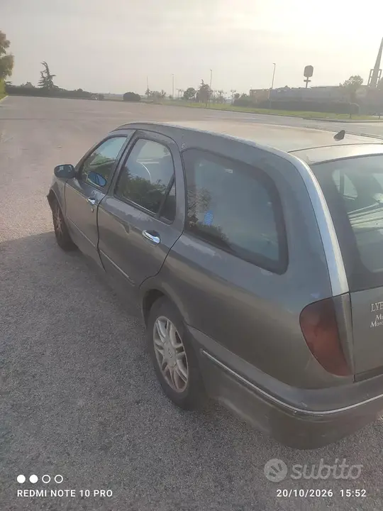Lancia Lybra 2002 photo 4