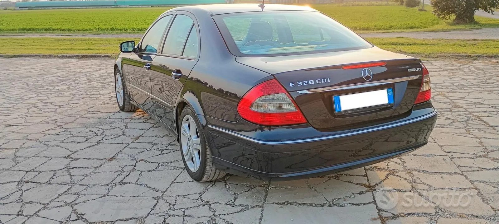 Mercedes-Benz E-Class 2006 photo 3