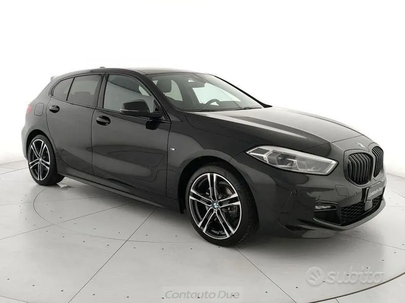 BMW 1 Series 2023 photo 3