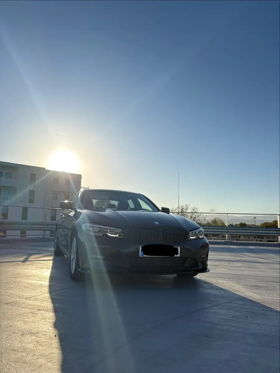 BMW 3Er-Reihe 318I 2022 photo 2