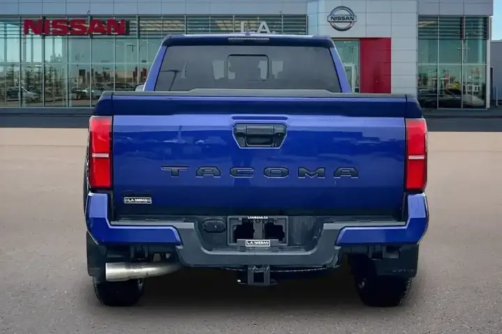 Toyota Tacoma 2025 photo 4