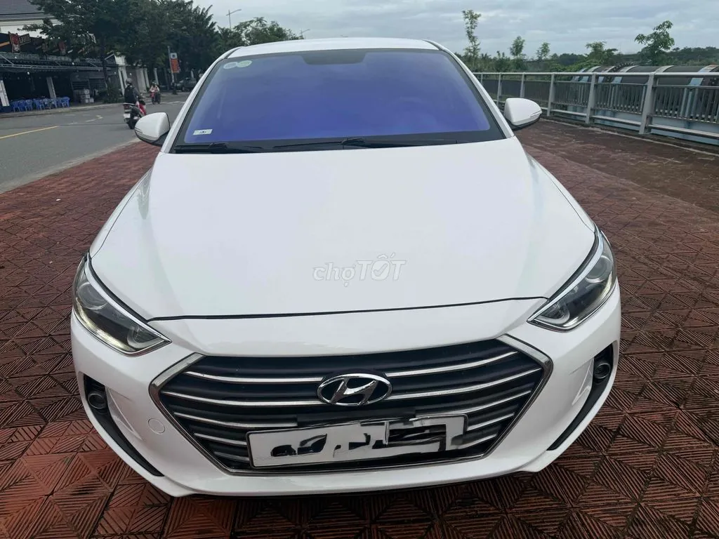 Hyundai Elantra 2017 photo 3
