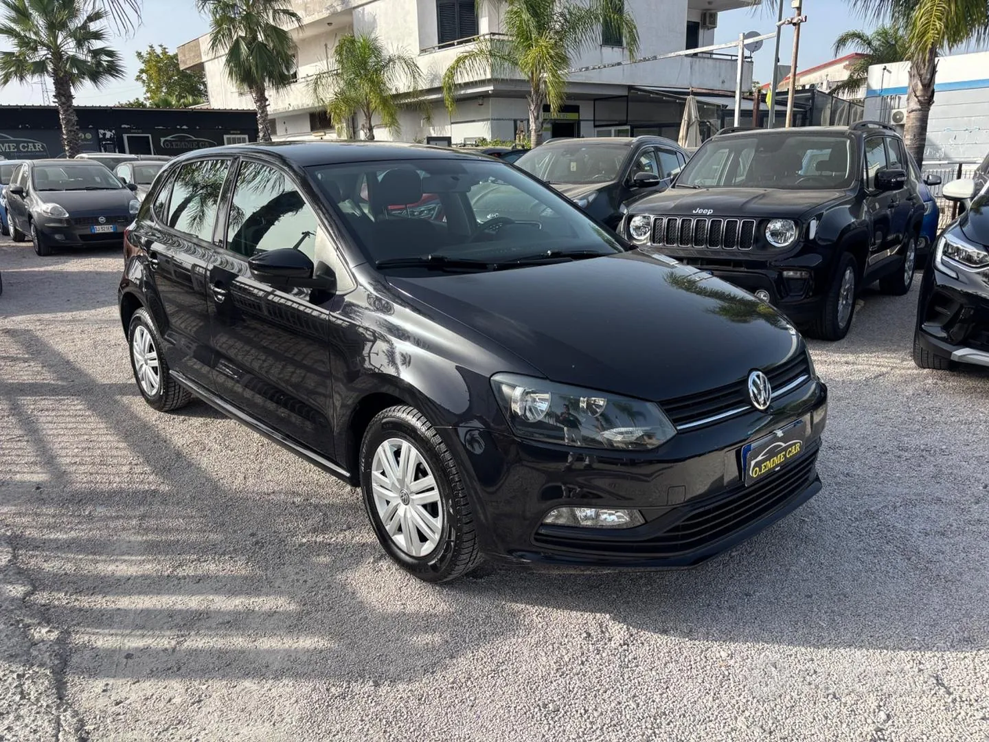Volkswagen Polo 2015 photo 2