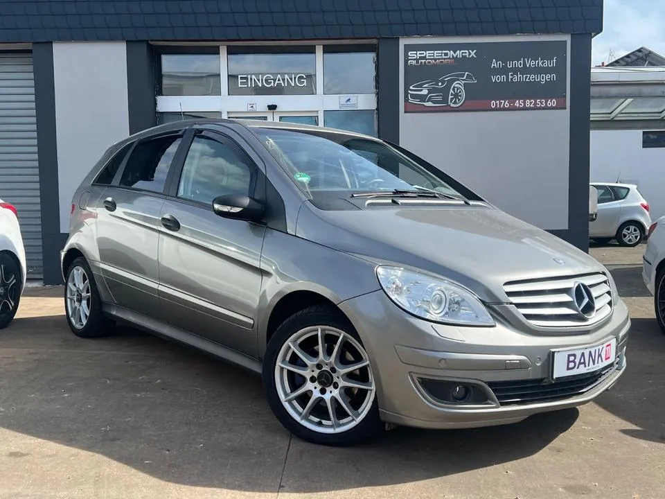 Mercedes-Benz B 200
