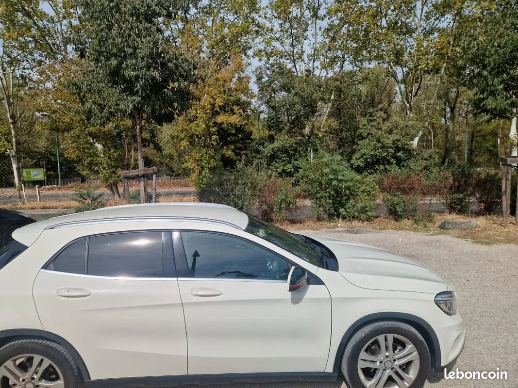 Mercedes-Benz Gla 2015 photo 3