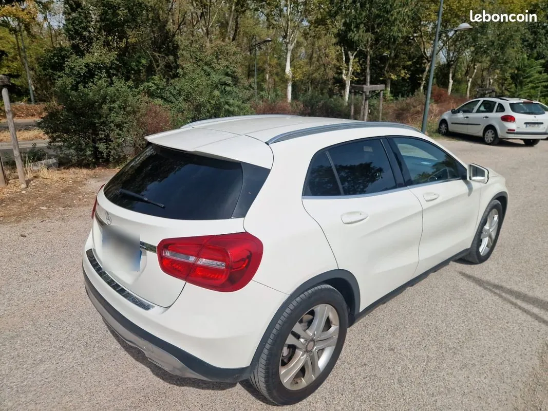 Mercedes-Benz Gla 2015 photo 2