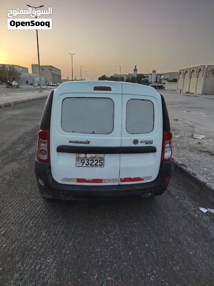 Renault Express 2011 photo 2