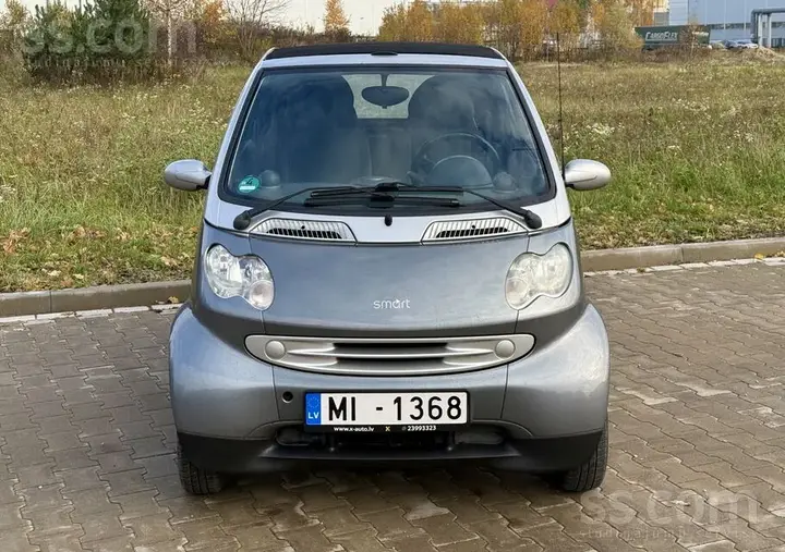 Smart Fortwo 2002 photo 2