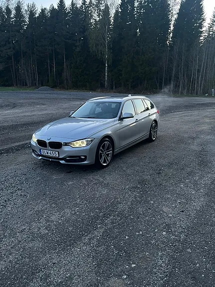 BMW 320D 2015 photo 4