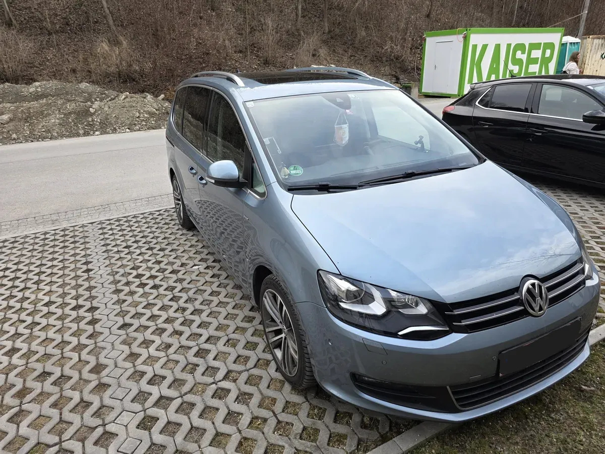Volkswagen Sharan 2015 photo 2