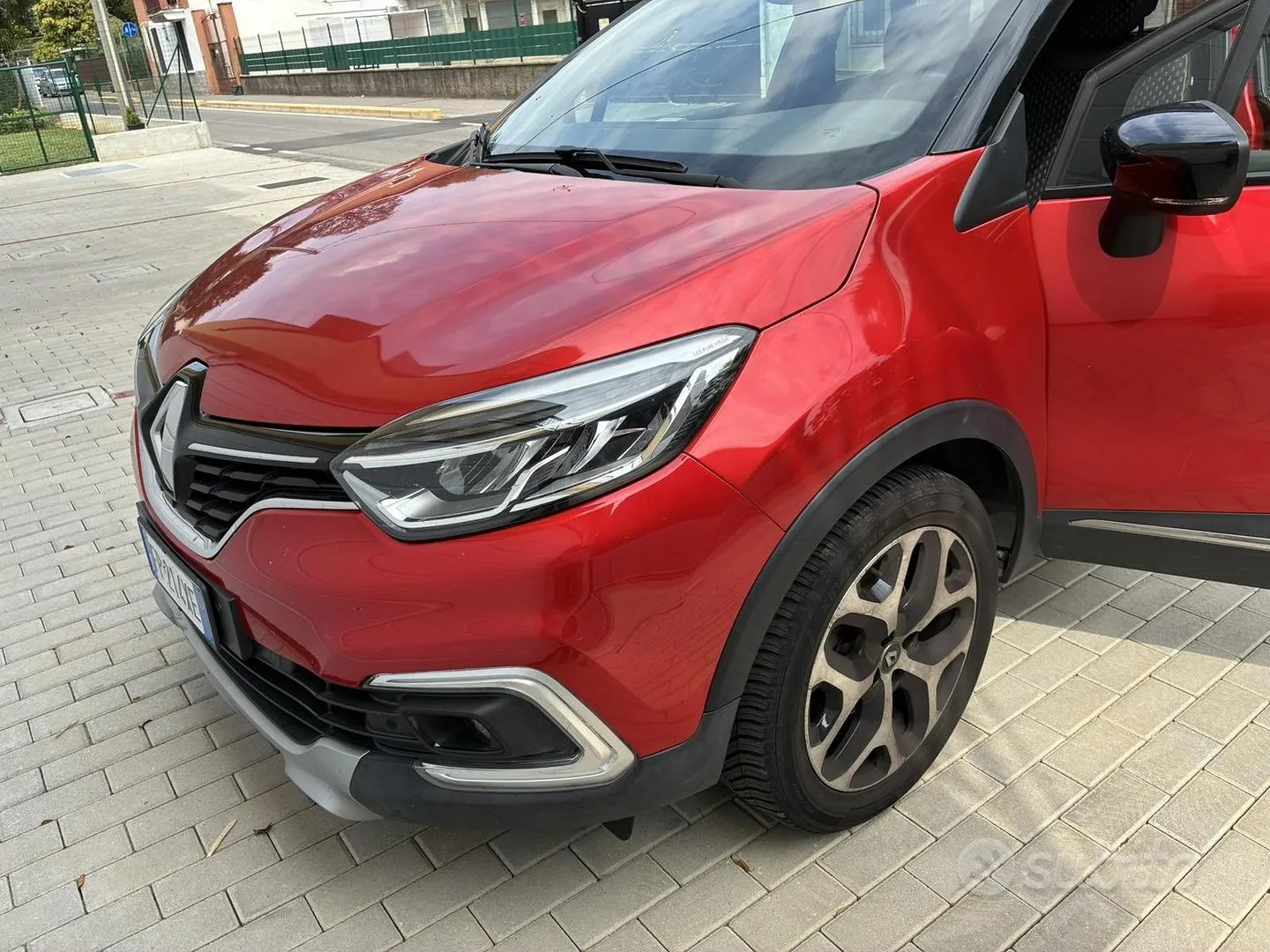 Renault Captur 2018 photo 3
