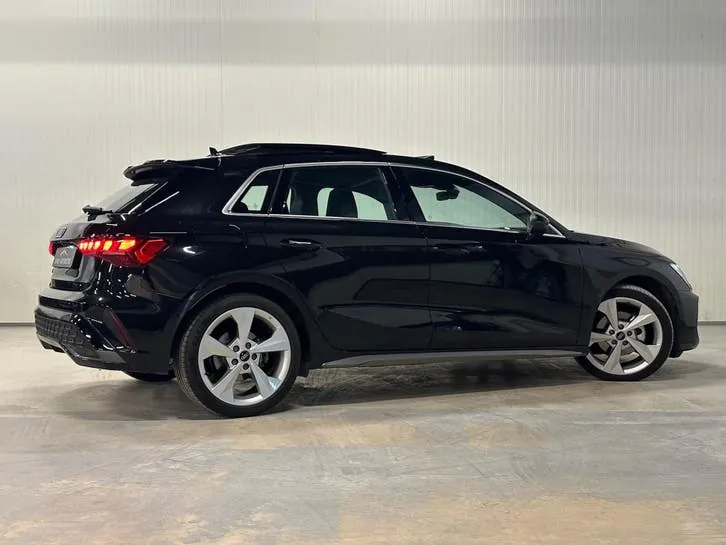 Audi A3 2024 photo 2