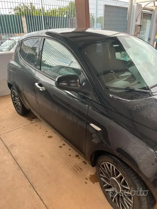 Lancia Ypsilon 2012 photo 3