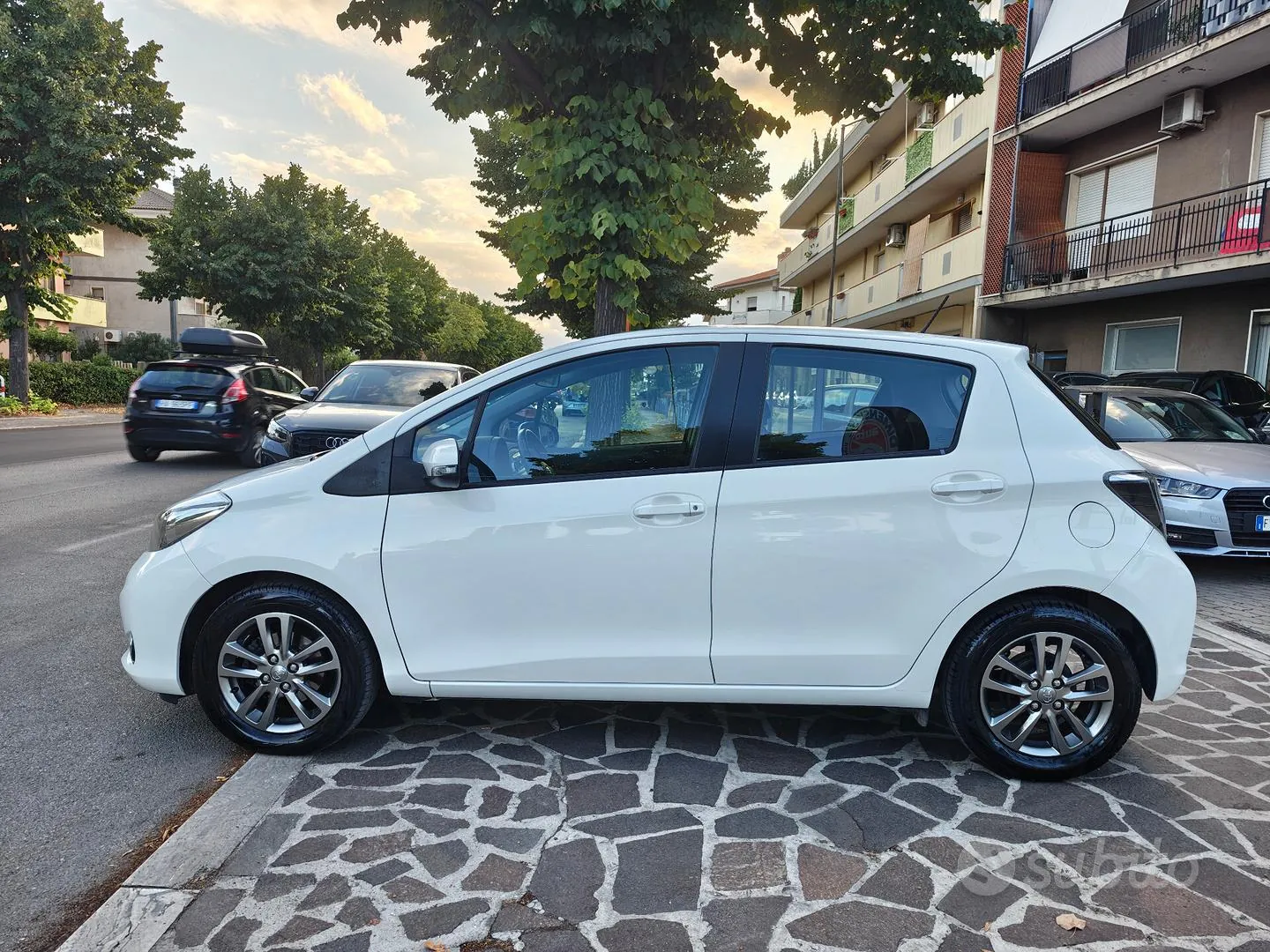 Toyota Yaris 2014 photo 5