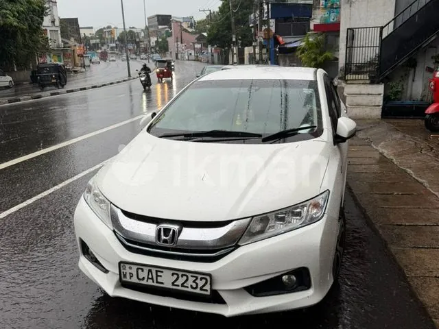 Honda Grace 2014 photo 2