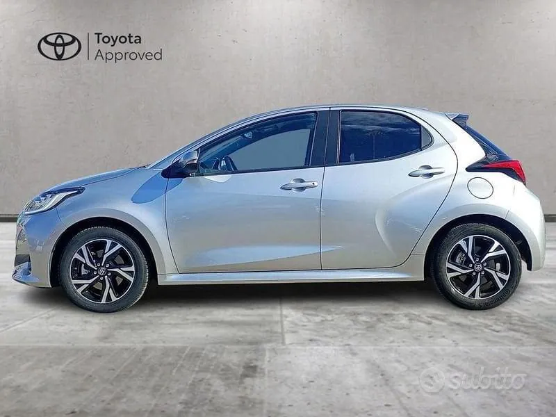Toyota Yaris 2024 photo 3